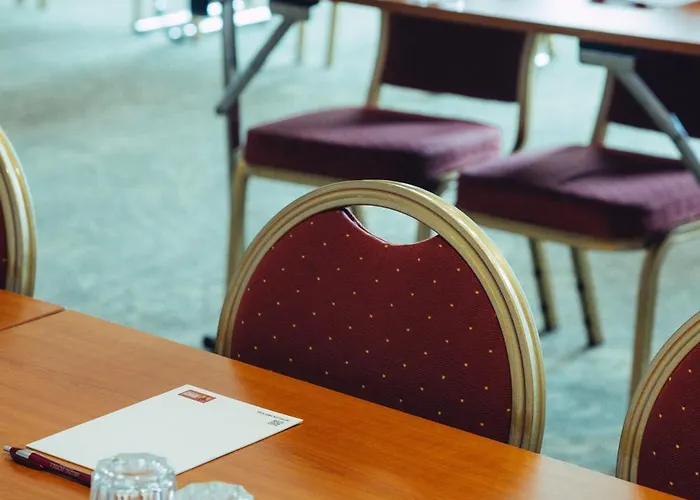 Hotell Milling Plaza 4*